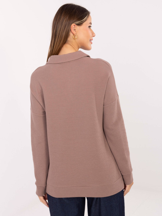 Beige cotton blouse with collar and long sleeves