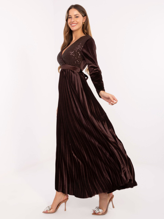 Elegant maxi dress with belt and sequins, brown