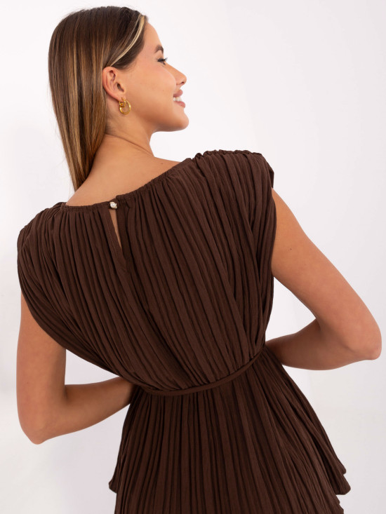 Elegant Set in Dark Brown