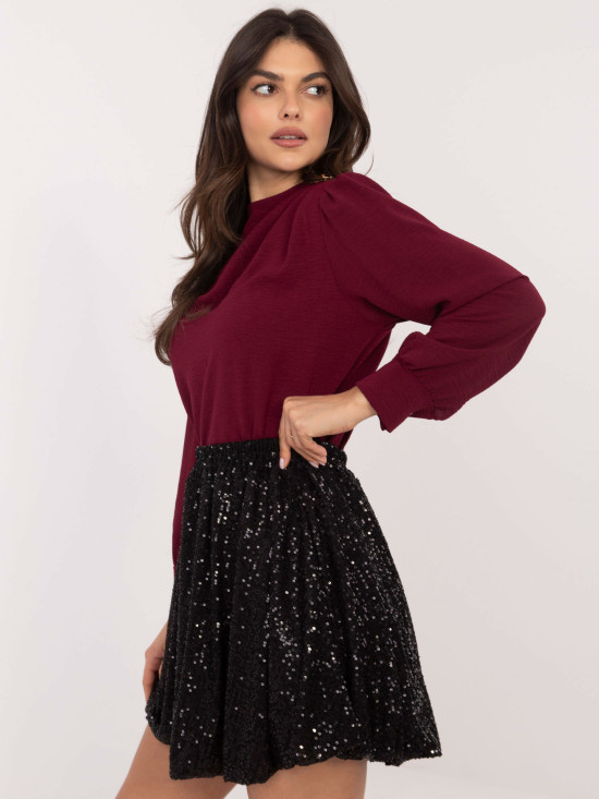 Black elegant mini skirt with sequins and lining