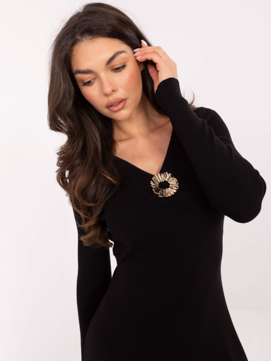 Elegant black ribbed mini dress with V-neck and long sleeves