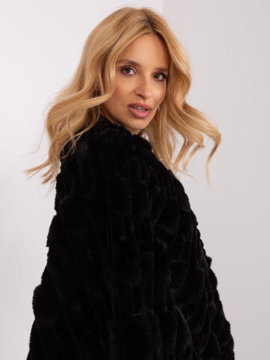 Black poncho with lining and short sleeves