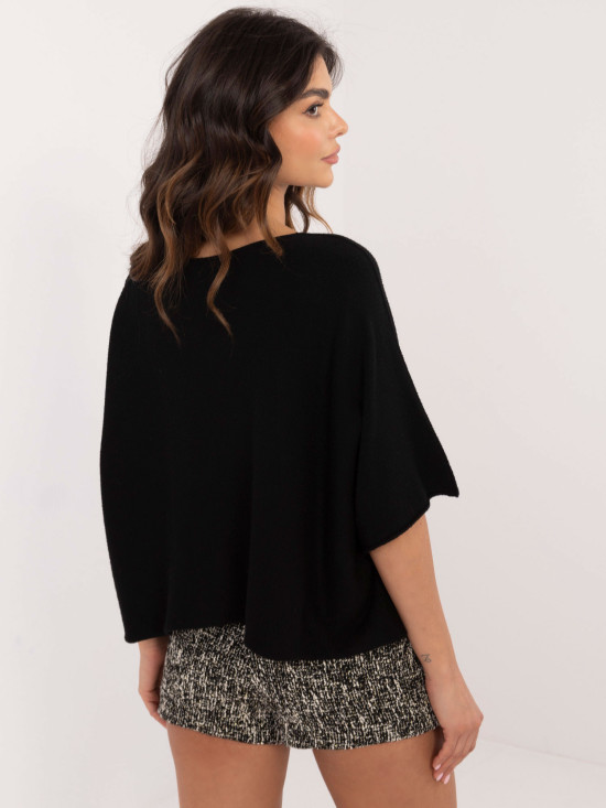 Elegant black pullover with 3/4 sleeves