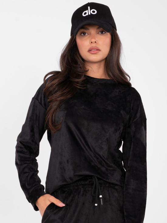 Black set with long sleeves and decorative details