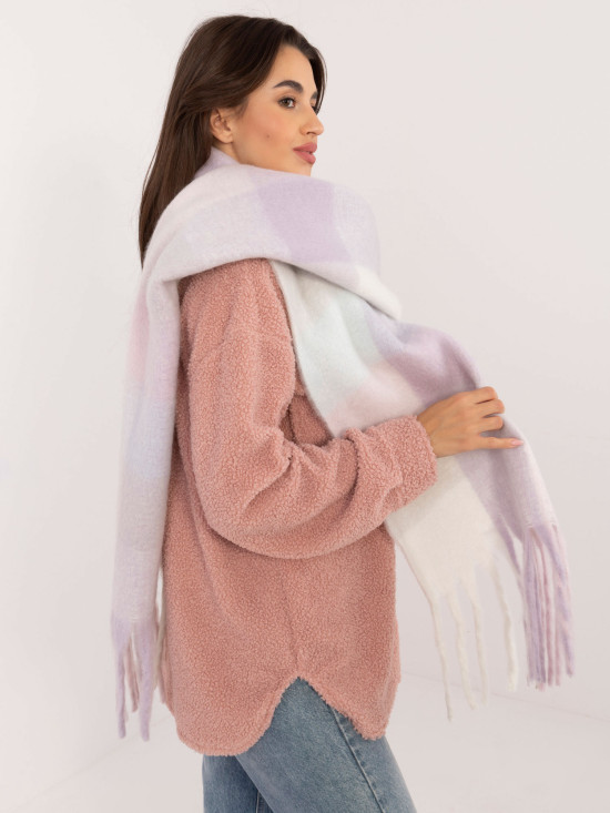Elegant Scarf in Light Purple