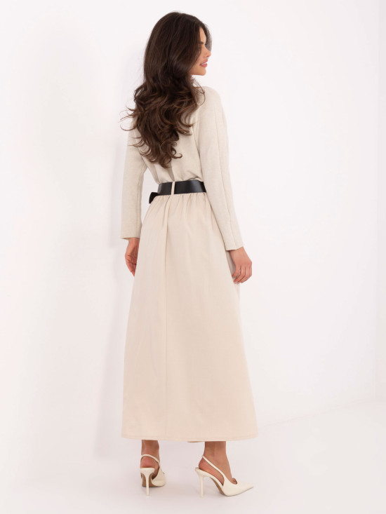 Elegant beige maxi skirt with belt and pockets