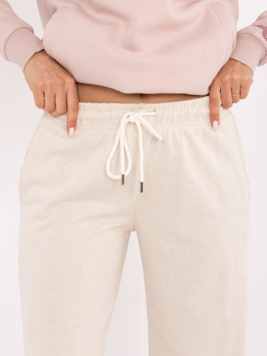 Beige sweatpants with side pockets