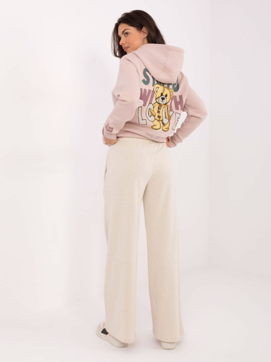 Beige sweatpants with side pockets