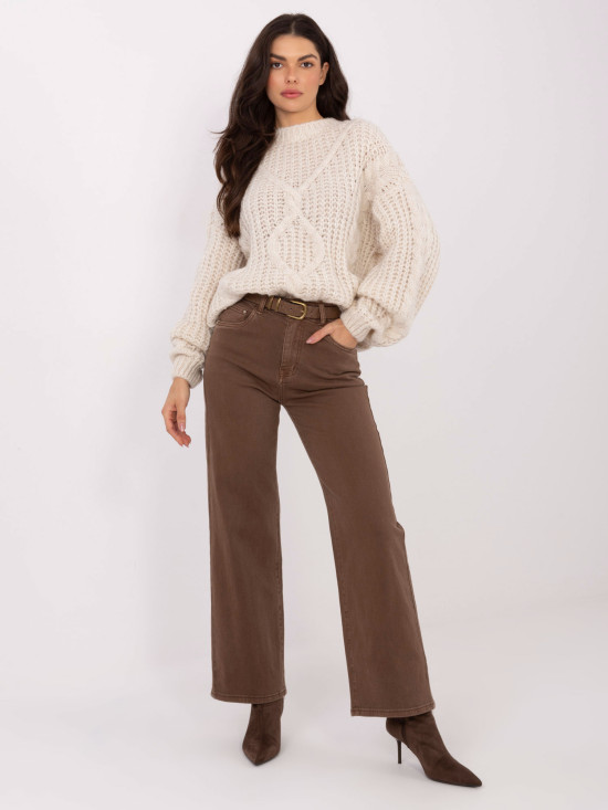 Women's brown straight-leg jeans