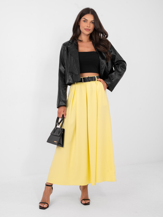 Elegant yellow maxi skirt with belt and pockets