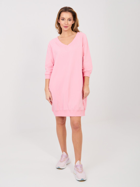 Pink cotton dress with 3/4 sleeves and V-neckline