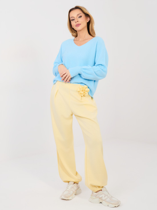 Light blue V-neck sweater with balloon sleeves