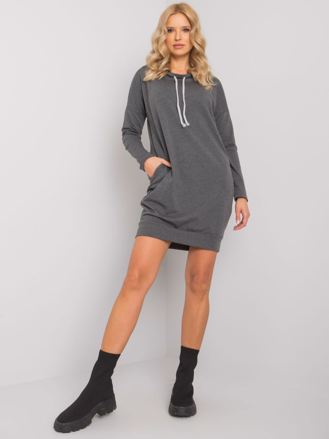 Stylish Gray Dress with Long Sleeves