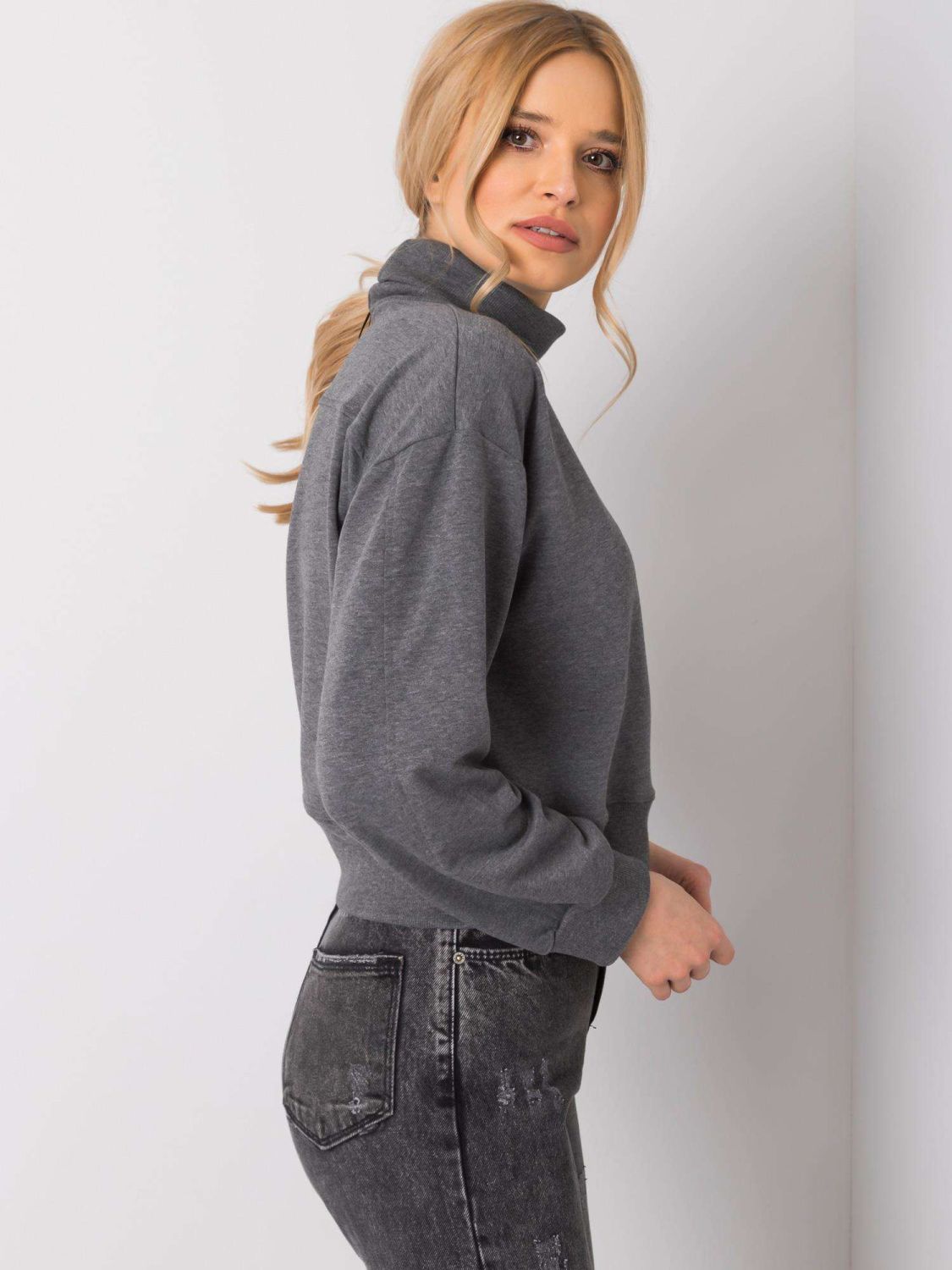 Dark Gray Basic Sweater with Turtleneck