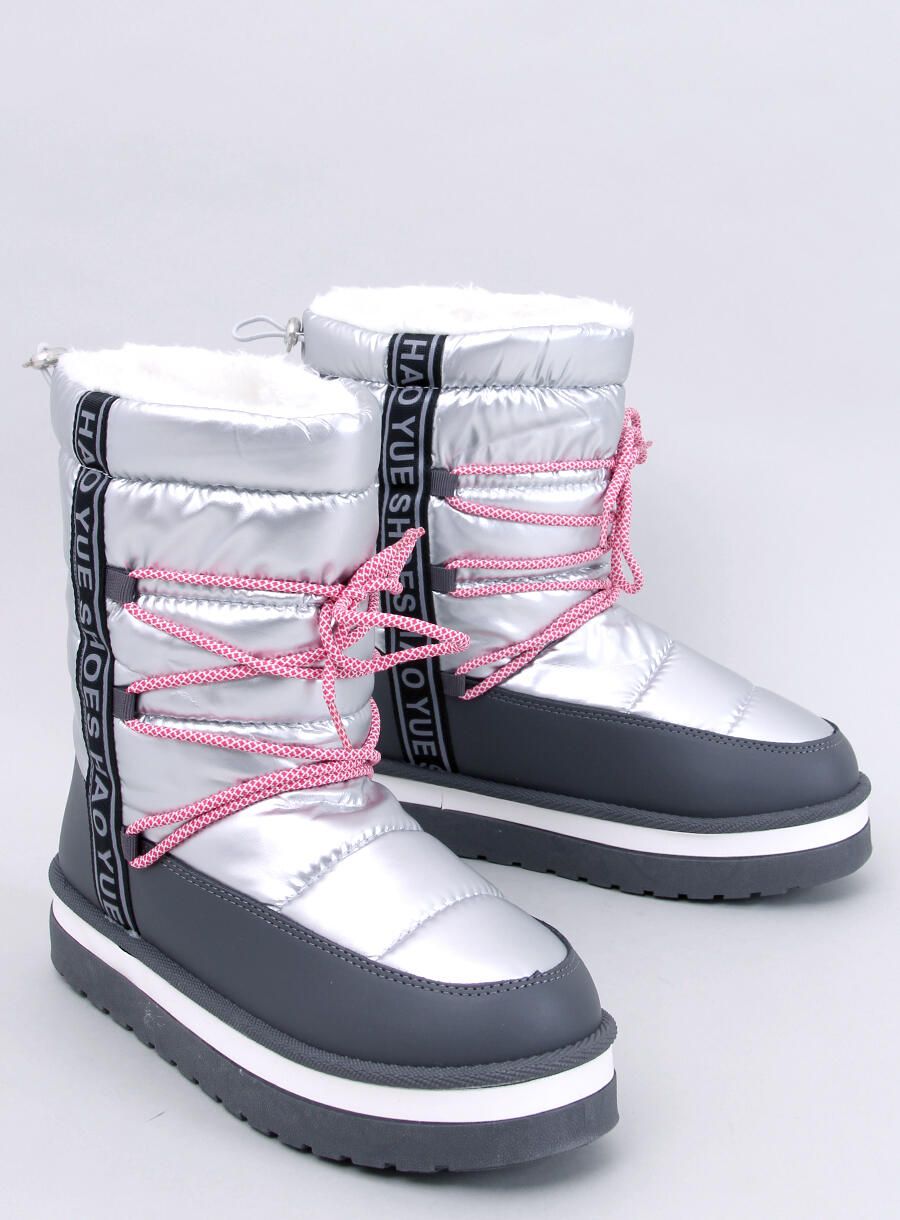 Winter snow boots with laces silver