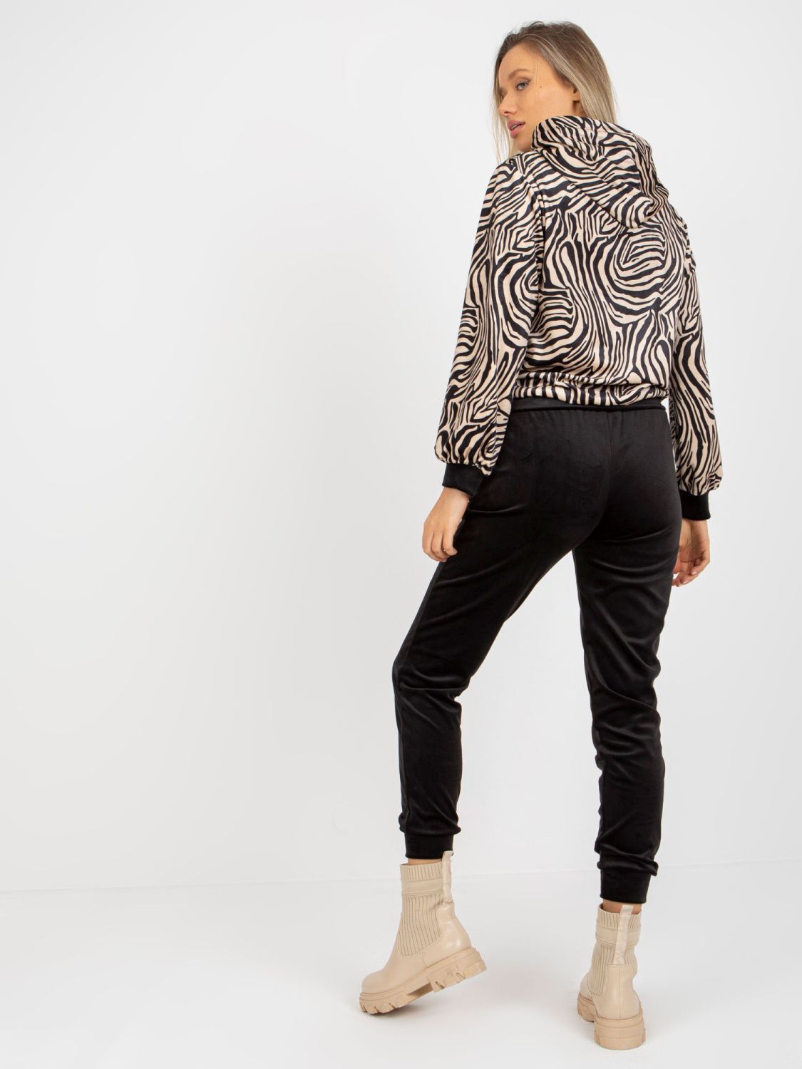 Beige-Black Velour Set with Leopard Print Hoodie RUE PARIS
