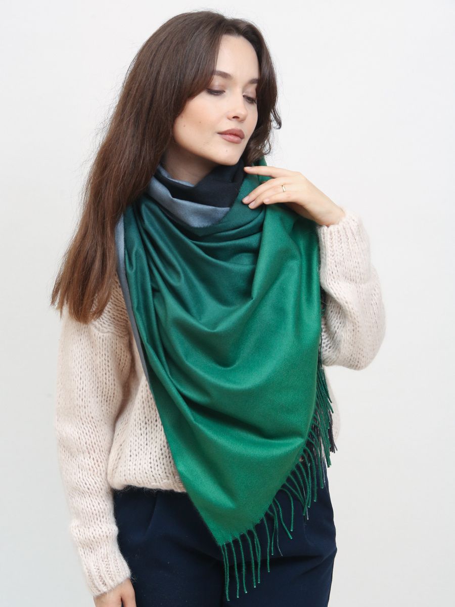 Colourful woolen winter scarf green/blue