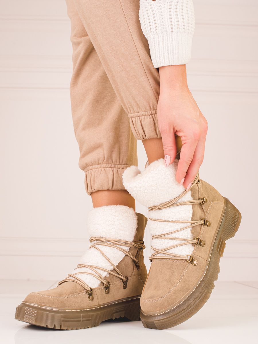 Brown Women's Snow Boots with Sheepskin Shelovet