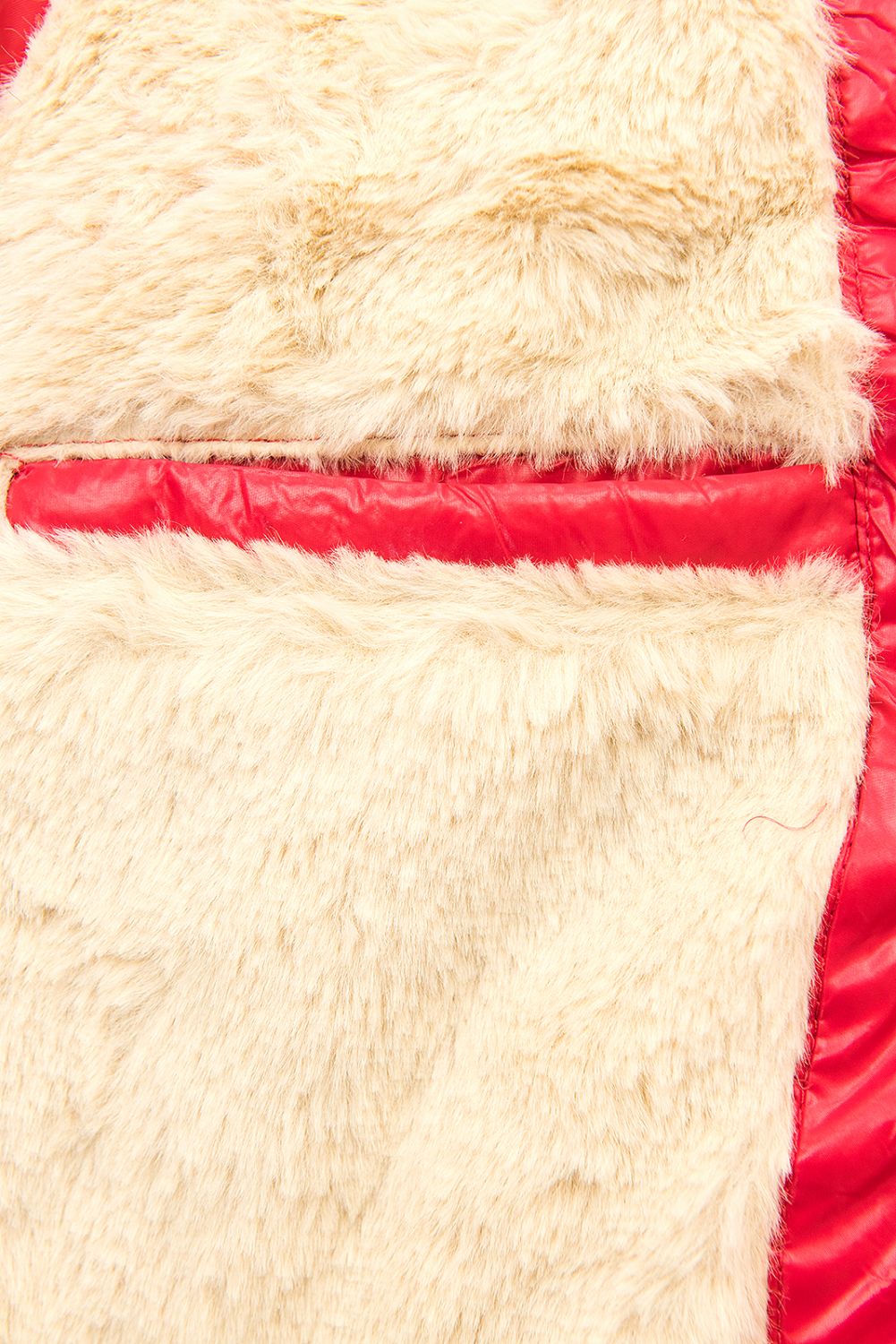 Belted winter jacket in red/beige