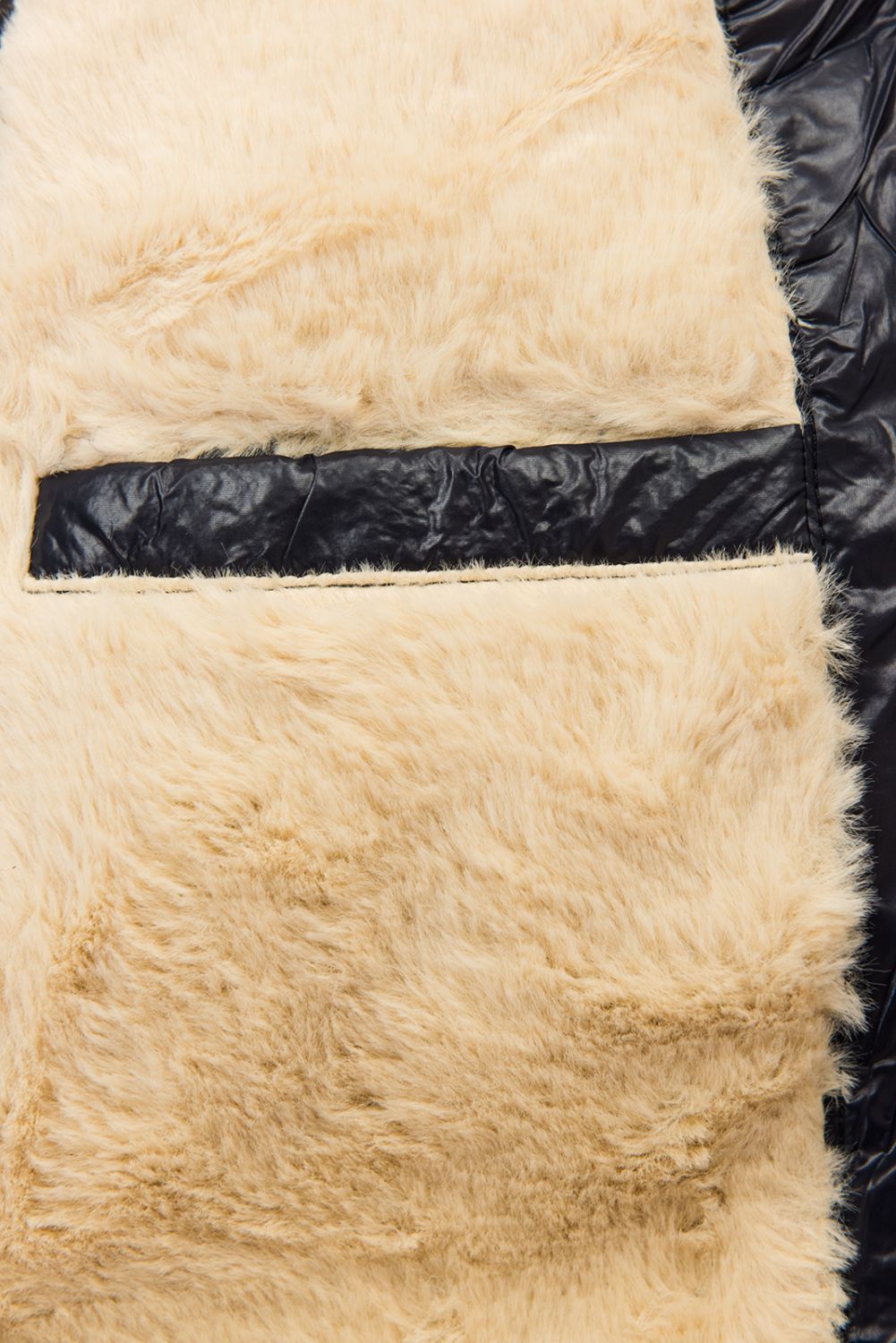 Belted winter jacket in navy/beige