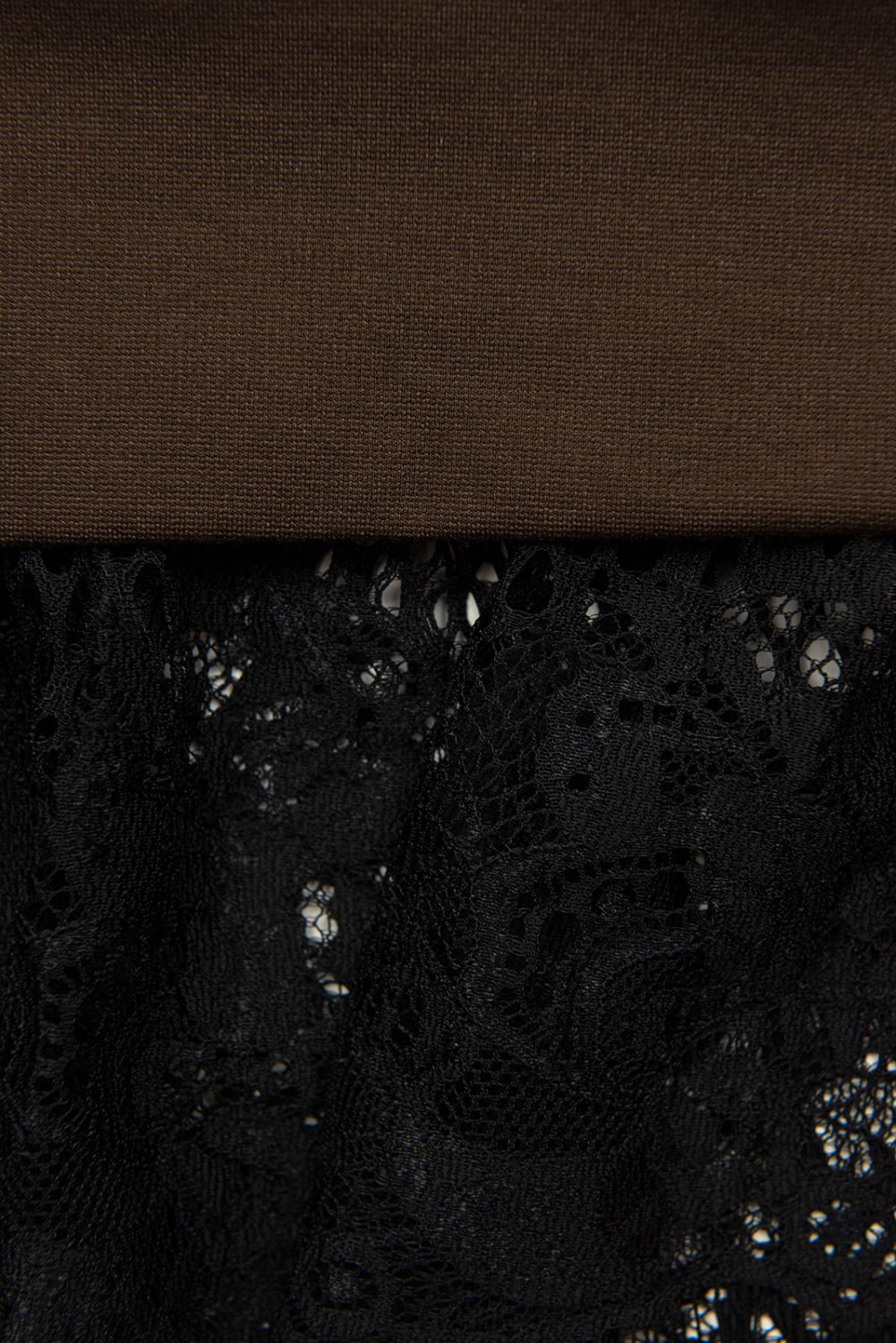 Brown sweatshirt dress with lace