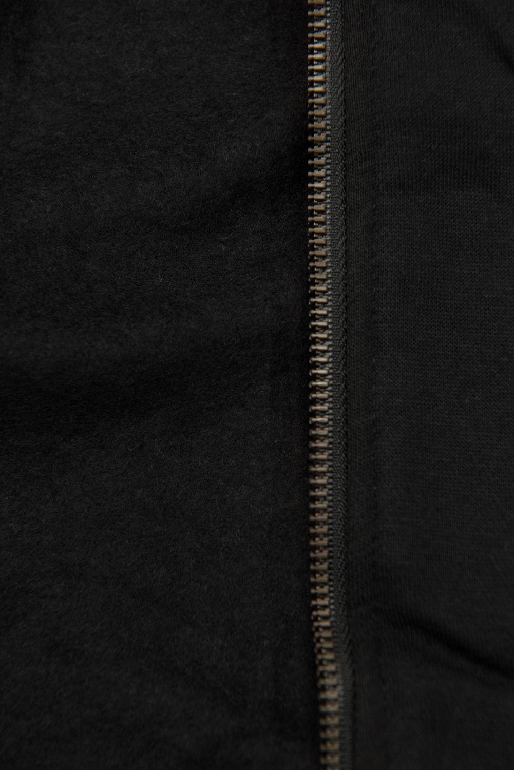 Basic elongated hoodie in black