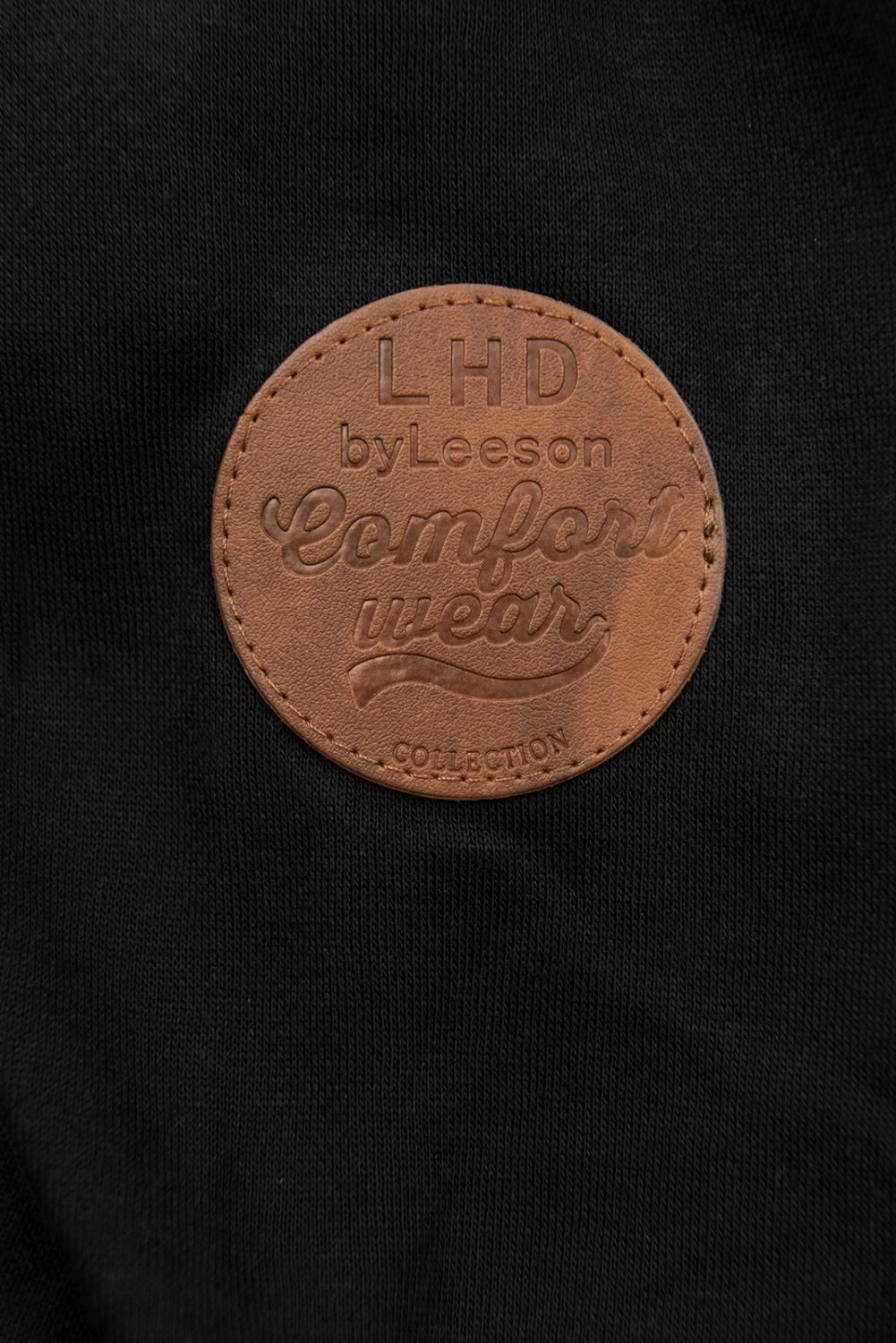 Basic elongated hoodie in black