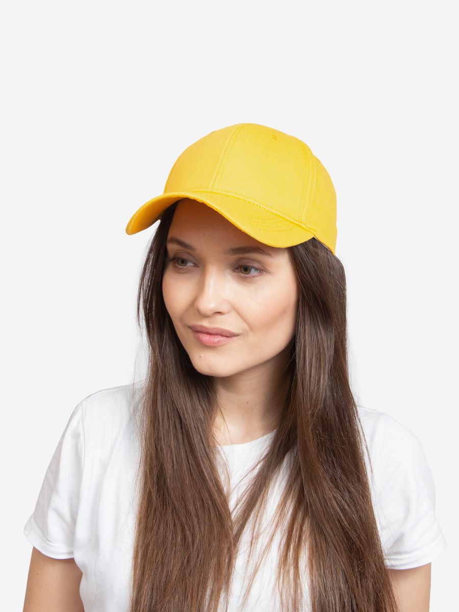Yellow cap in a basic cut