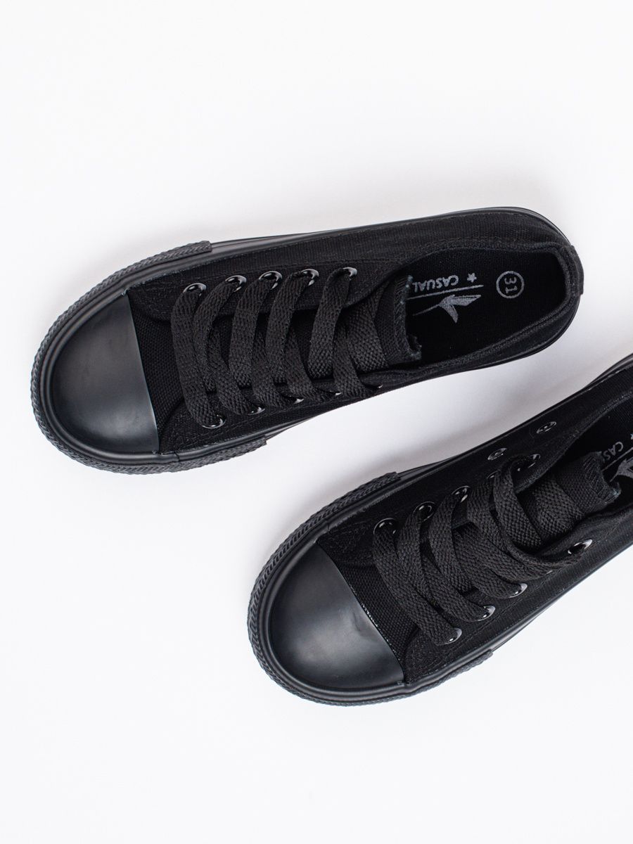 Classic lacing children's sneakers black
