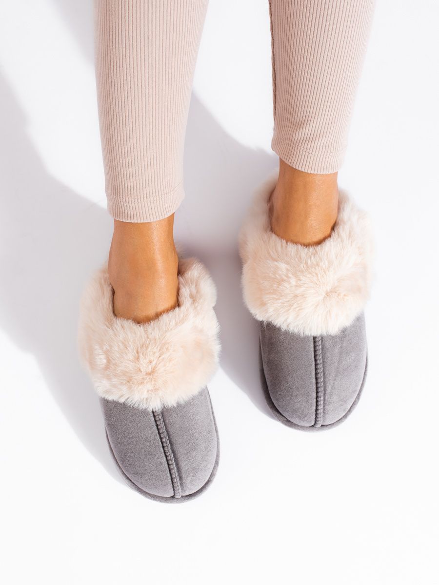 Grey women's slippers with faux fur