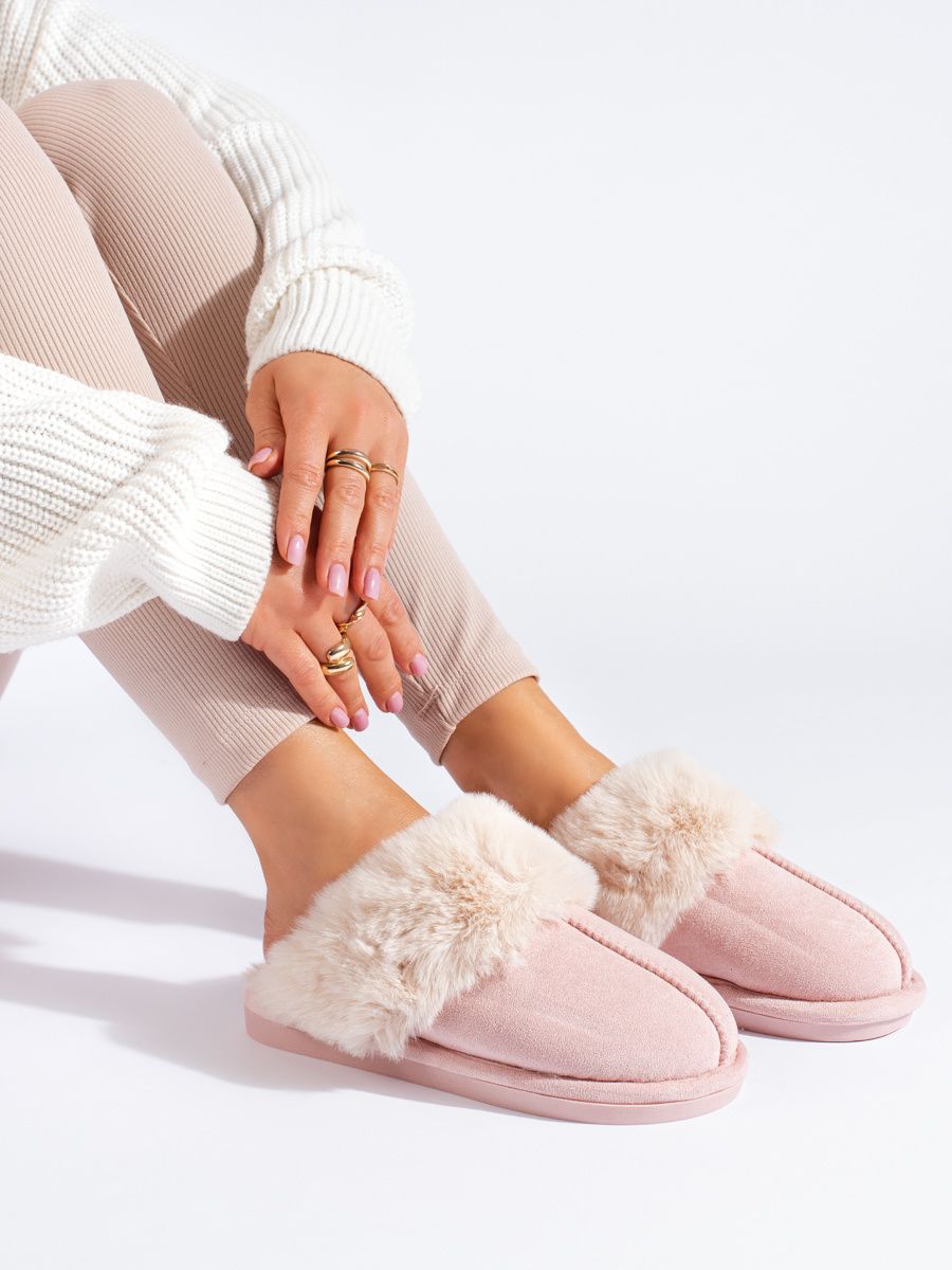 Light pink women's slippers with faux fur