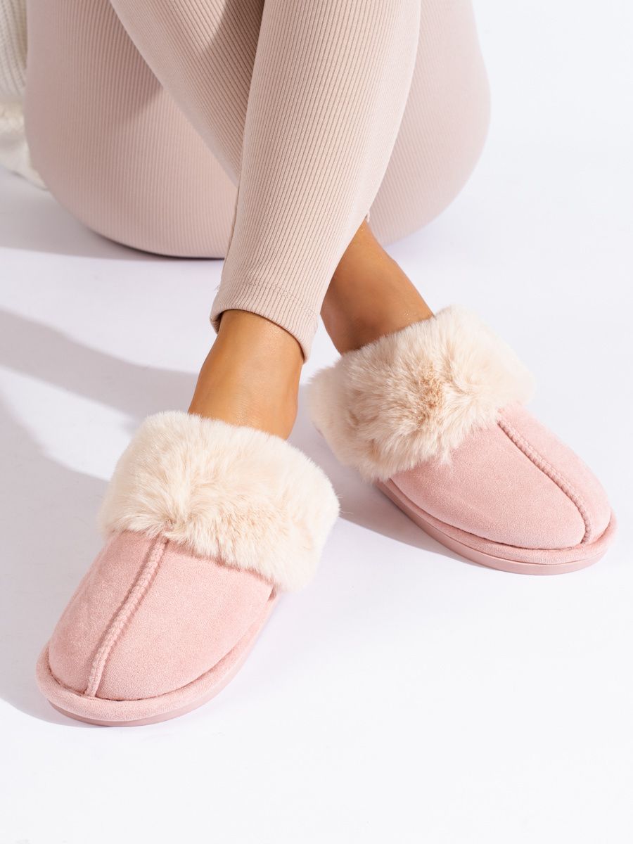 Light pink women's slippers with faux fur