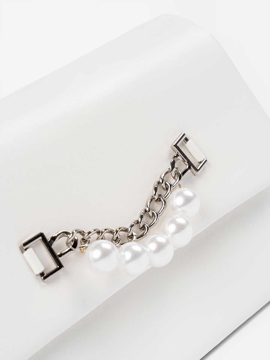 Elegant White Handbag