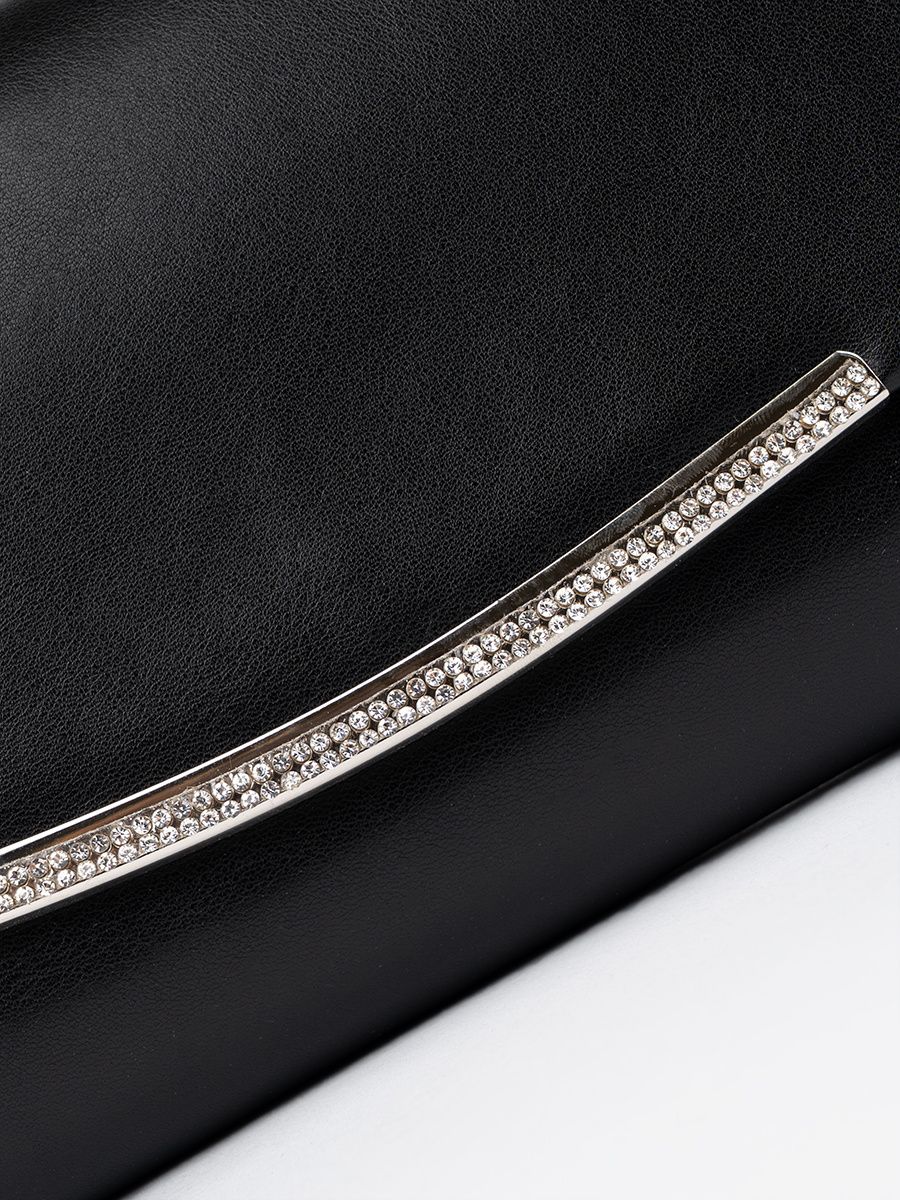 Elegant Black Handbag with Chain
