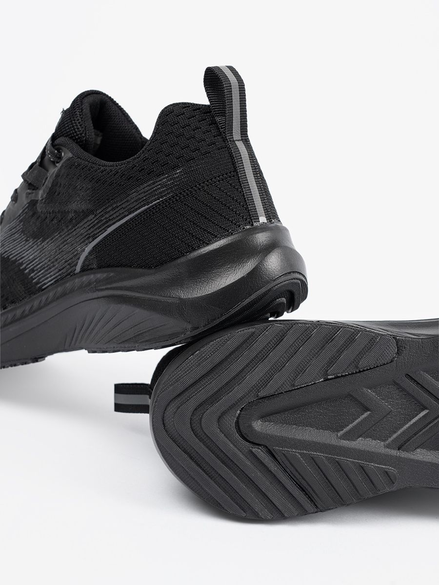 Lightweight Black Sports Shoes