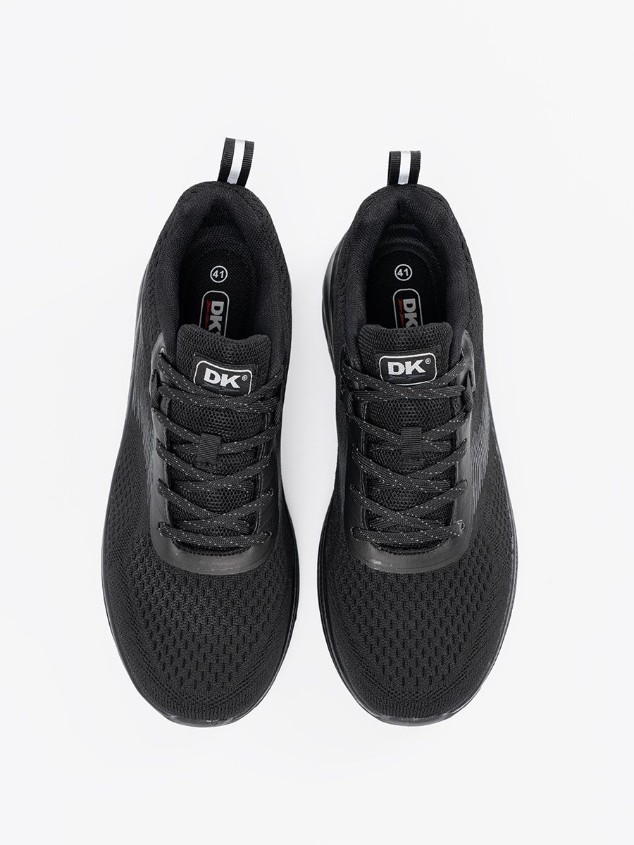 Lightweight Black Sports Shoes