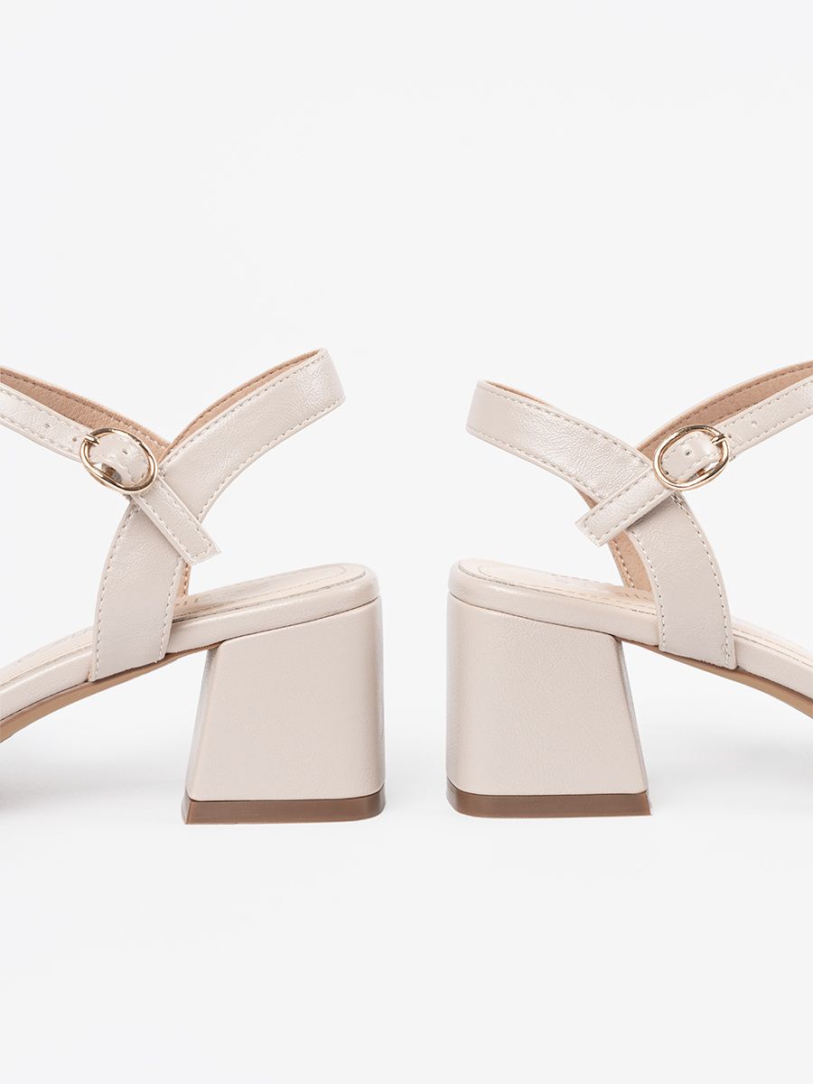 Elegant Beige Sandals by Sergio Leone