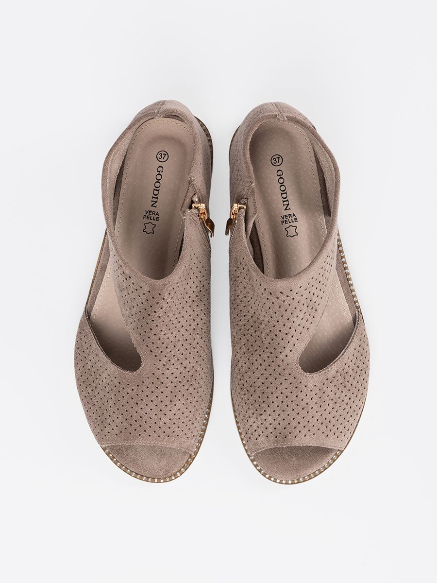Elegant Perforated Flat Sandals in Beige