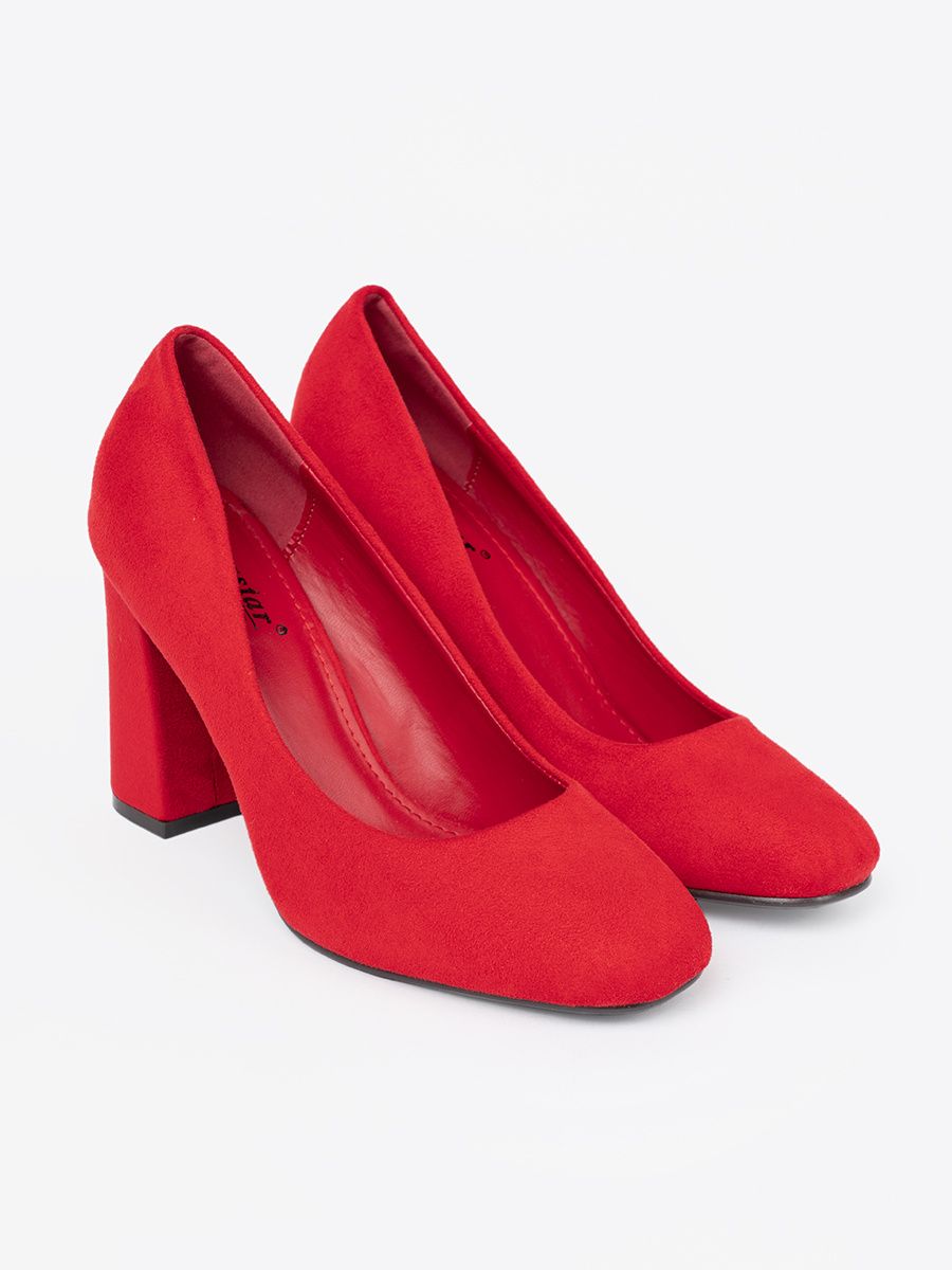 Classic Red Pumps with Round Toe