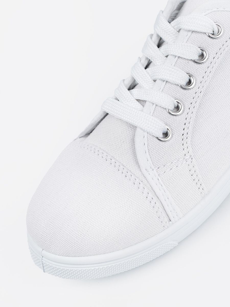 White Classic Sneakers