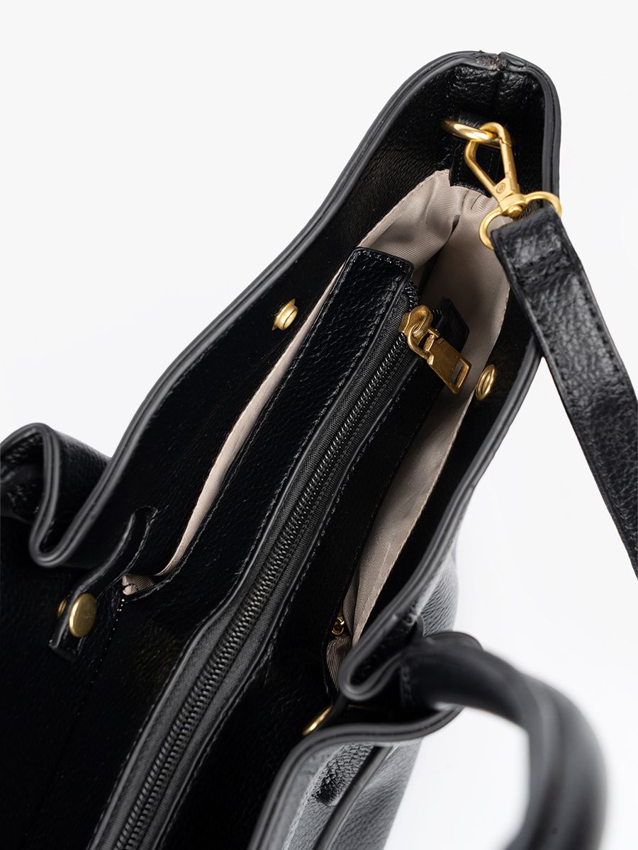 Classic Shopper in Textured Eco-Leather