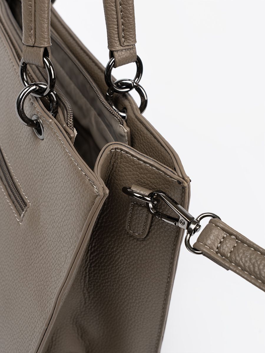 Elegant Handbag with Designer Accent