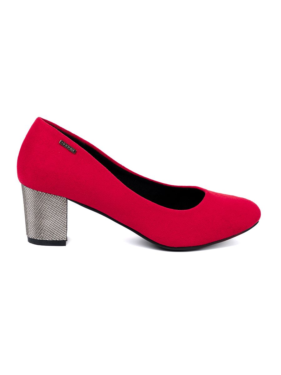 Red Pumps on Silver Heel