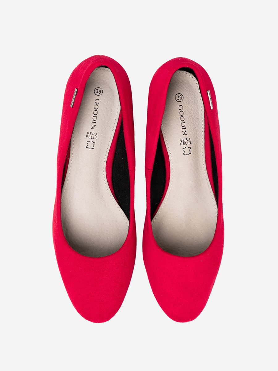 Red Pumps on Silver Heel