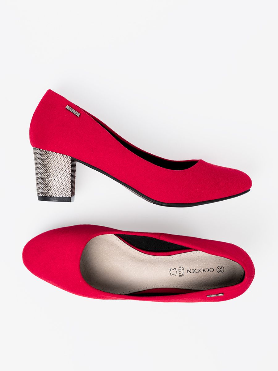 Red Pumps on Silver Heel