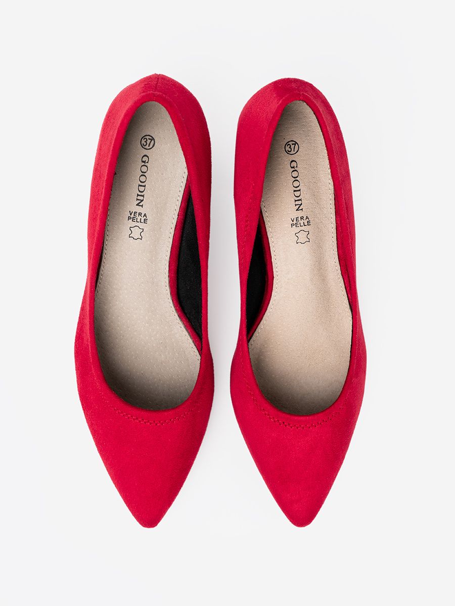 Elegant Heels with Decorative Block Heel