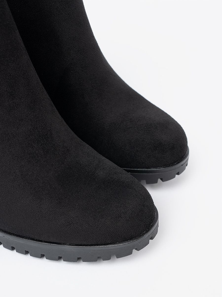 Black Ankle Boots with Block Heel and Decorative Buckle