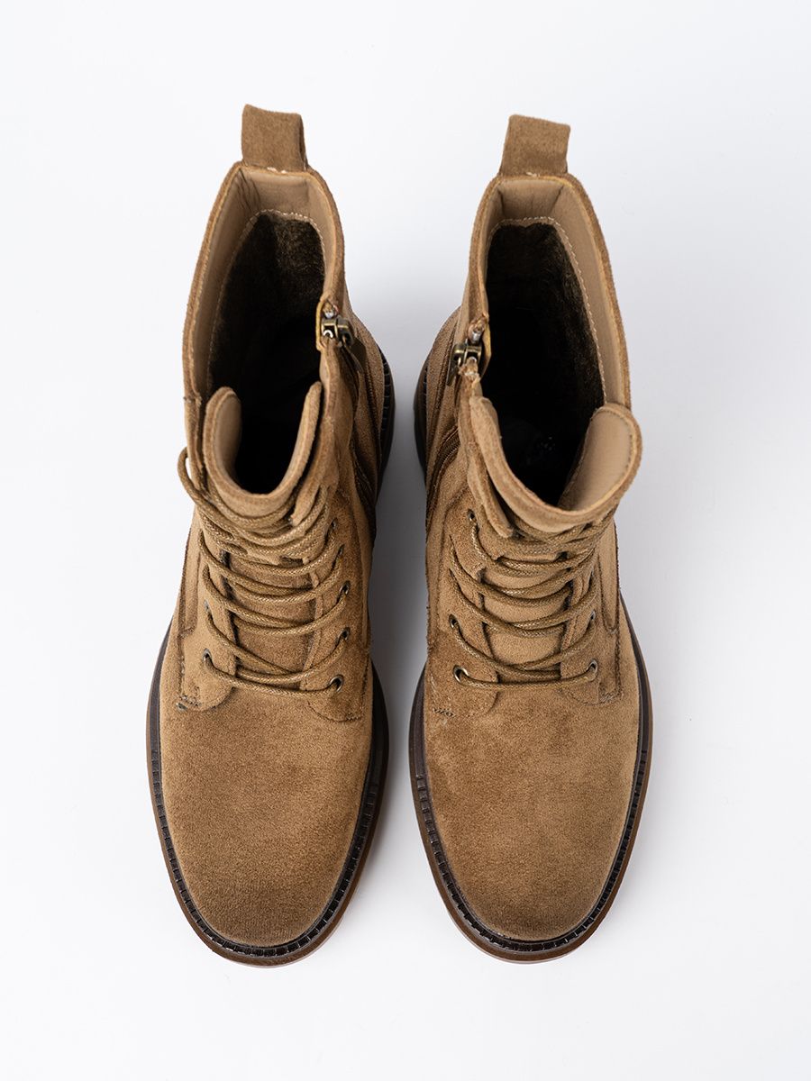 Classic Suede Workers in Brown