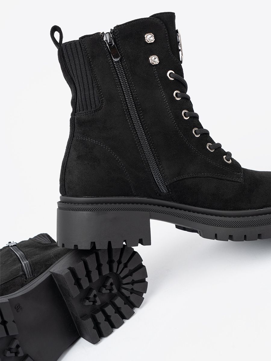 Elegant Black Workers with Shimmering Crystals