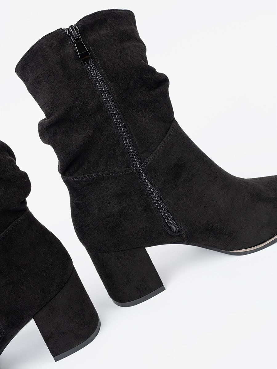 Black Suede Ankle Boots with Elegant Gathering